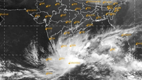 புதுச்சேரி அருகே இன்று மாலை கரையை கடக்கும் ஃபெங்கல் புயல்