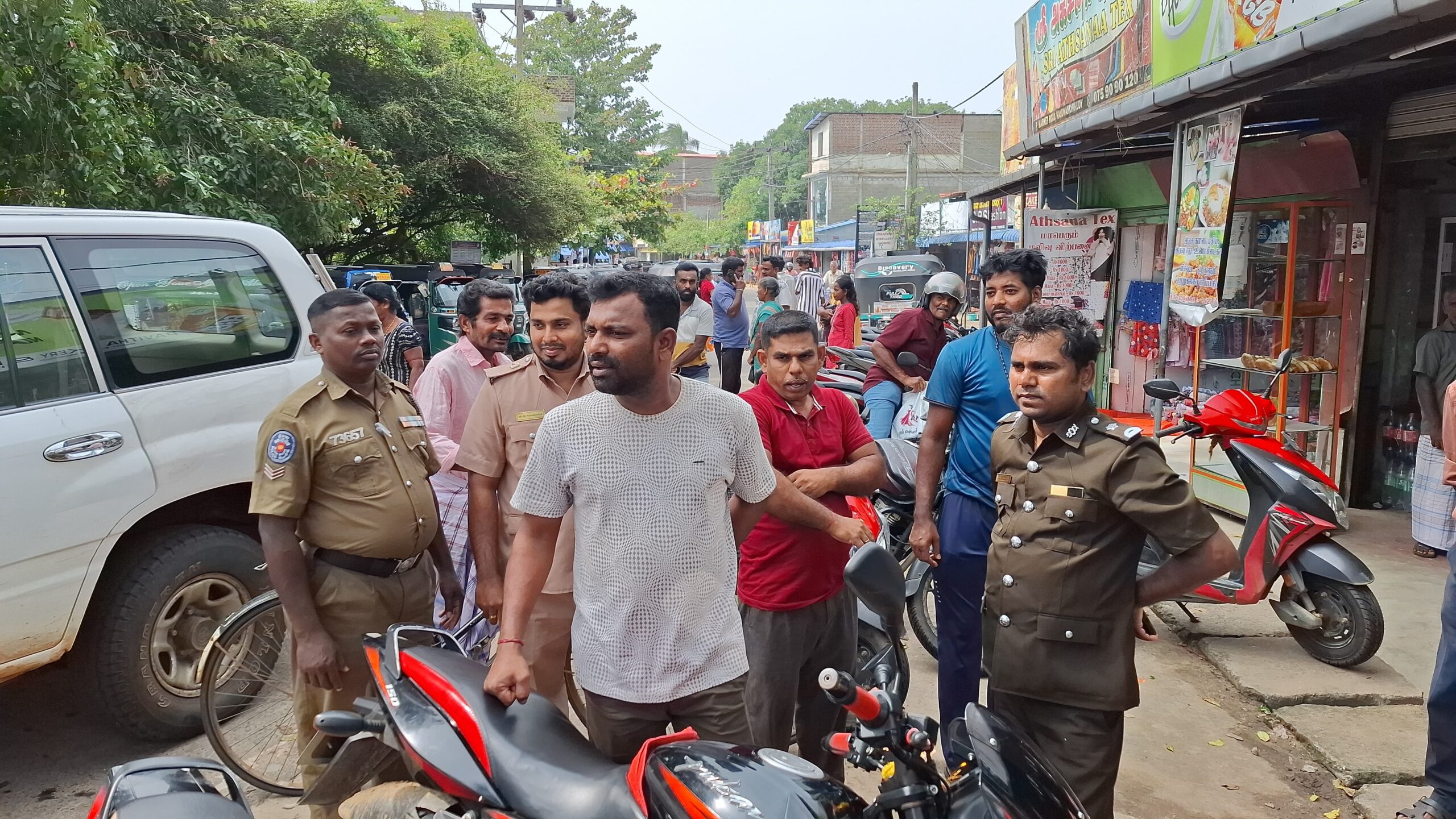 களுவாஞ்சிக்குடியில் தேசிய டெங்கு ஒழிப்பு வேலைத்திட்டம் ஆரம்பம்