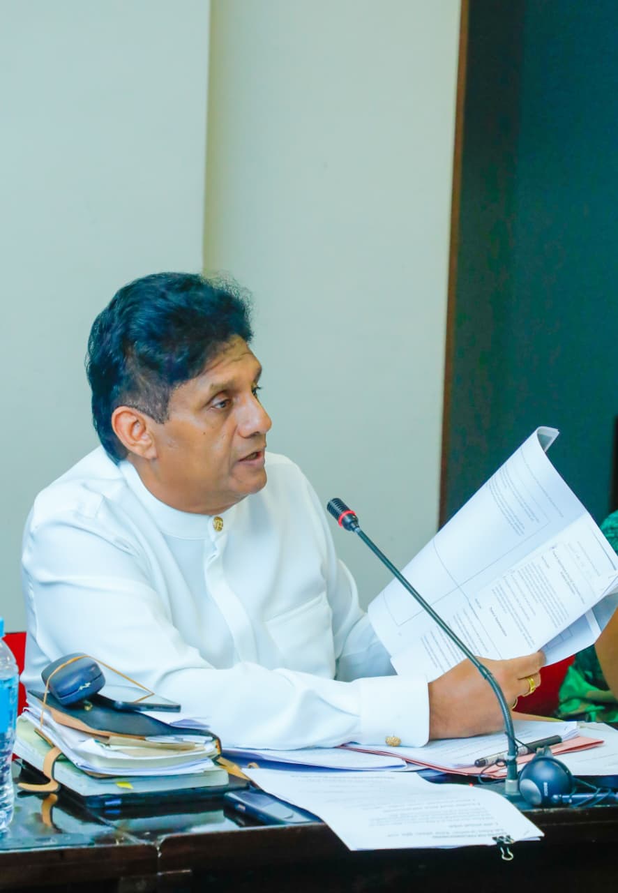 பல்கலைக்கழக சட்டத்தில் திருத்தம் கொண்டு வருவது பல்கலைக்கழகங்களின் கண்ணியத்திலோ அல்லது கல்வியாளர்களின் சுயாதீன செயற்பாடுகள் மற்றும் அவர்களினது கருத்துச் சுதந்திரத்திலோ தலையிடாத வகையில் அமைந்து காணப்பட வேண்டும்