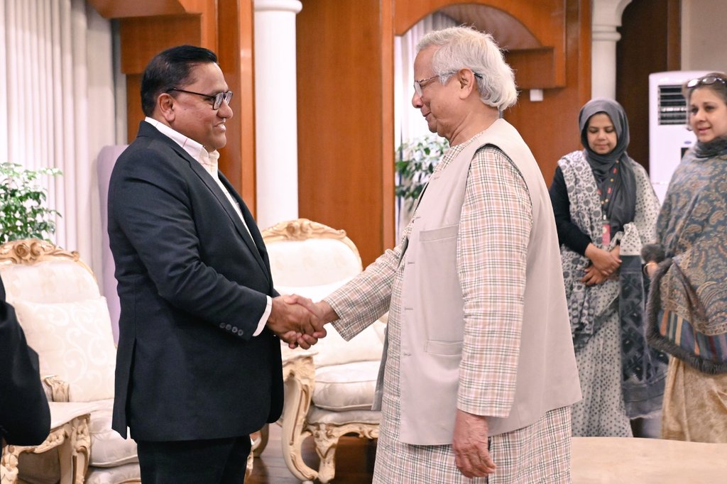 பங்களாதேஸ் இடைக்கால அரசின் ஆலோசகர் முகமது யூனுஸுடன் இலங்கை வெளிவிவகார அமைச்சர் சந்திப்பு