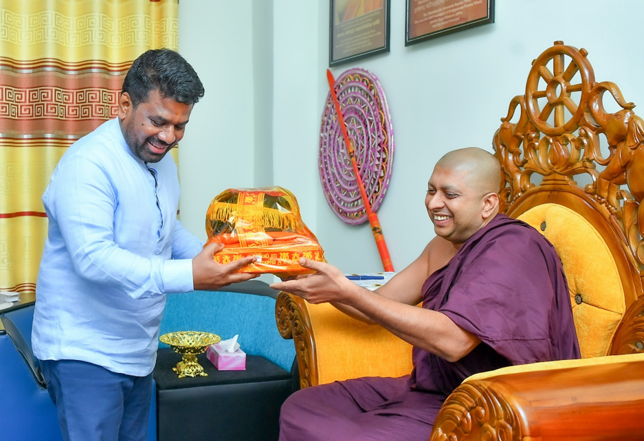 தையிட்டி விகாரை விவகாரம் தொடர்பில் ஜனாதிபதியிடம் வலியுறுத்திய யாழ்.நாக விகாரையின் விகாராதிபதி