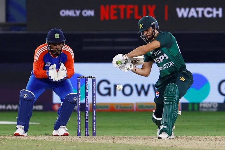 T 20 உலகக் கிண்ணக் கிரிக்கெட் தொடரின் இந்தியா – பாகிஸ்தான் அணிகள் இன்று மோதுகின்றன