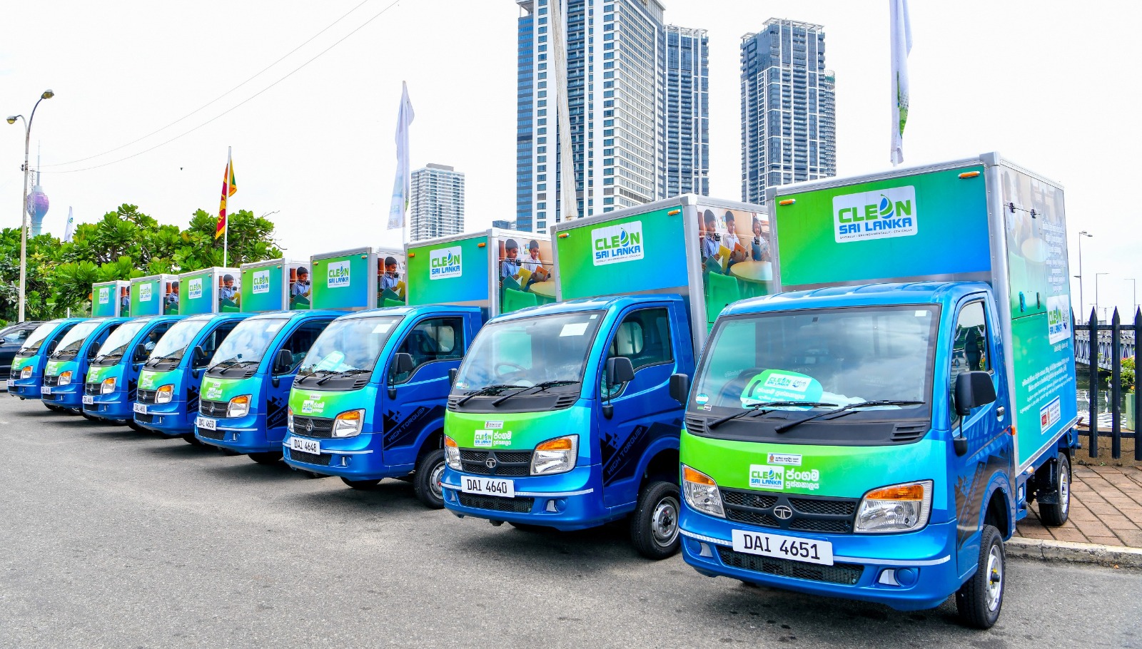 Clean Sri Lanka அருணு தொர தேசிய வாசிப்பு ஊக்குவிப்புத் திட்டம் மூலம் மேல் மாகாணத்திற்கு 10 நடமாடும் நூலகங்கள்