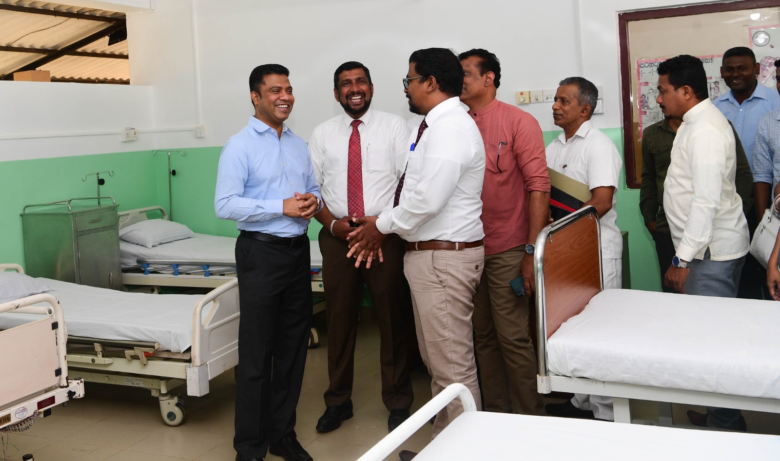 கட்டுகஹஹேன பிராந்திய மருத்துவமனையில்  அபிவிருத்தித் திட்டங்கள் சுகாதார மற்றும் ஊடக அமைச்சரால் பொதுமக்களுக்காக திறந்து வைக்கப்பட்டன