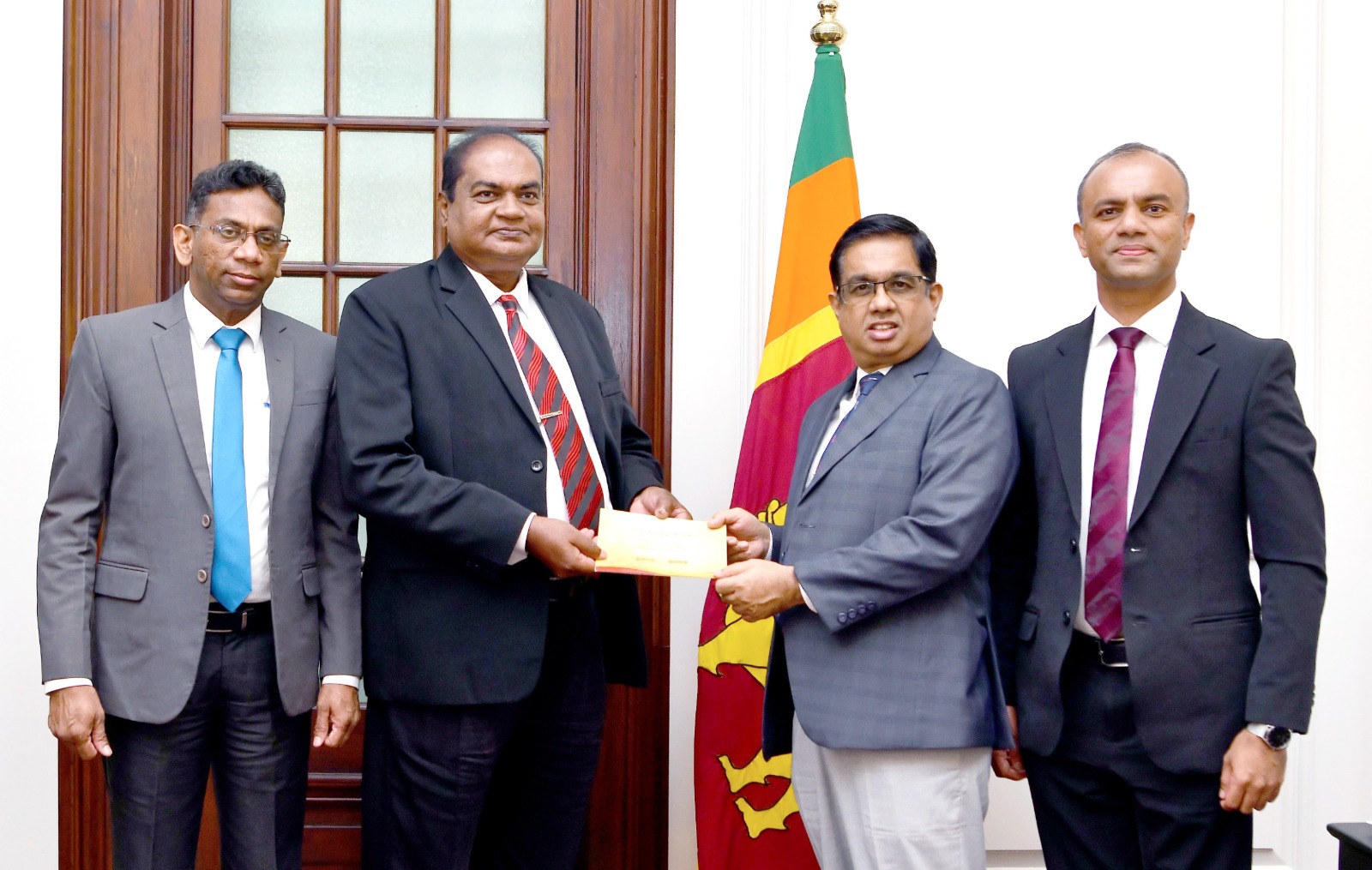 ‘Rebuilding Sri Lanka’ நிதியத்திற்கு அபிவிருத்தி லொத்தர் சபையிடமிருந்து நிதியுதவி