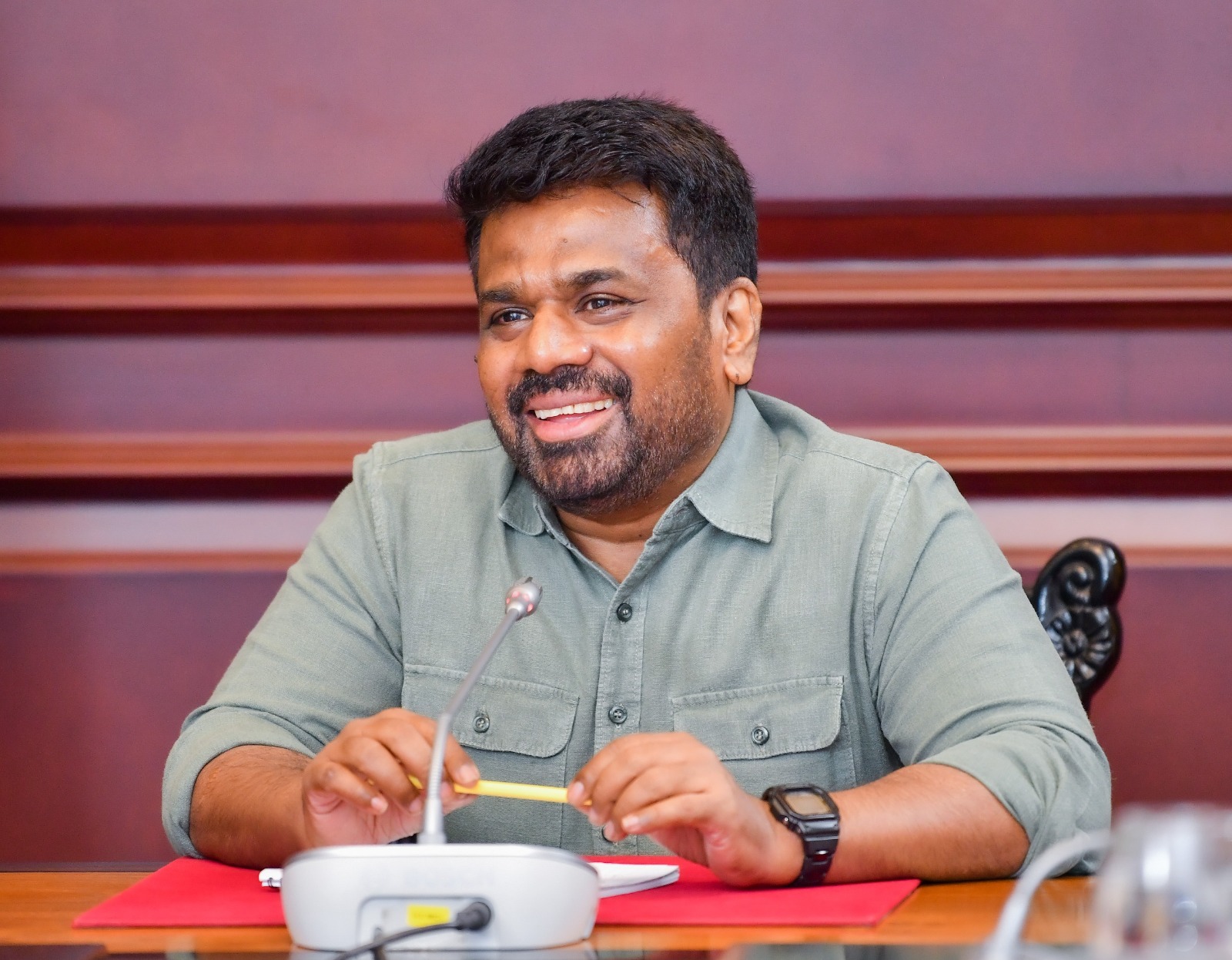 சவால்களை ஒன்றாக எதிர்கொள்ள வேண்டும்