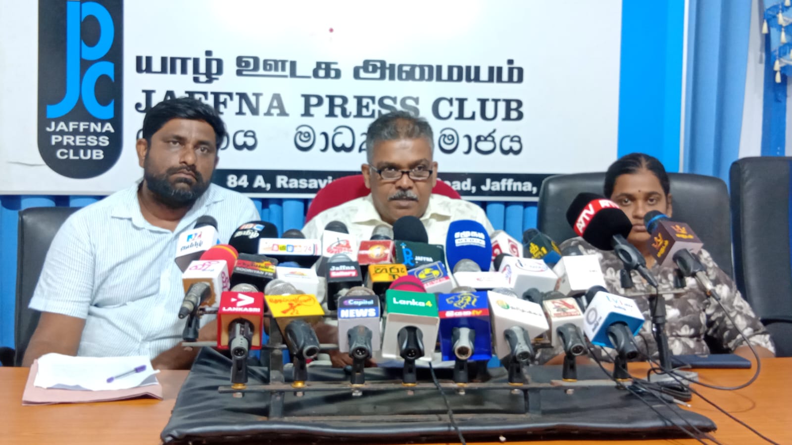 “கூட்டங்களிலும் அறிக்கைகளிலும் எங்களை சேர்ப்பதில்லை” ; காணி உரிமையாளர்கள் அதிர்ச்சி குற்றச்சாட்டு