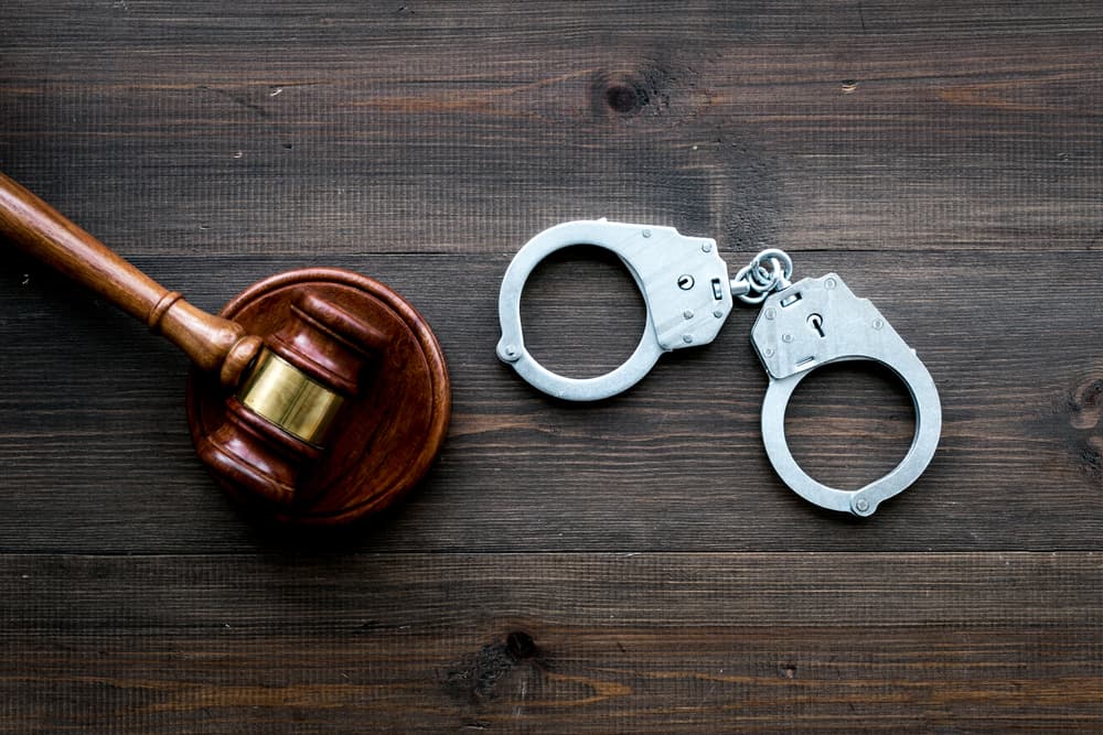 நாடளாவிய ரீதியில் விசேட சுற்றிவளைப்பு ; 608 பேர் கைது