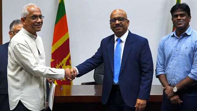 ஸ்ரீலங்கா கிரிக்கெட் நிறுவன மாற்றத்திற்கான குழுத் தலைவராக நியமிக்கப்பட்டதால் எரான் விக்கிரமரத்ன SJB யிலிருந்து விலகினார்