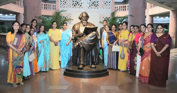இந்திய உயர்ஸ்தானிகராலயத்தின் அழைப்பில்இந்தியா சென்றுள்ள இலங்கை பெண் நாடாளுமன்ற உறுப்பினர்கள்