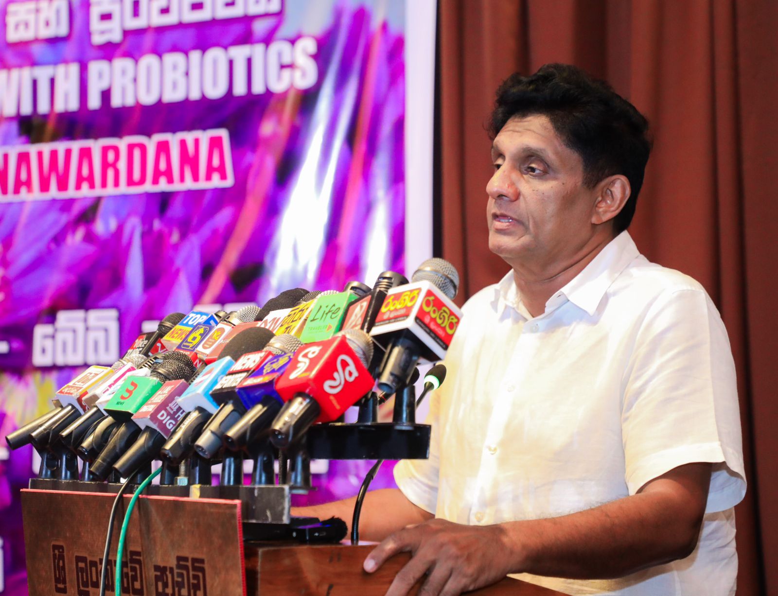 திசைகாட்டியின் மூன்றாம் கண் அரச சேவையின் சுயாதீனத்தைச் சீரழிக்கிறது