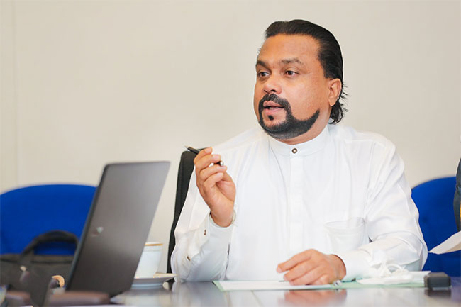“சட்ட நடவடிக்கைகளை எதிர்கொள்ள தயார்” ; விமல் வீரவன்ச
