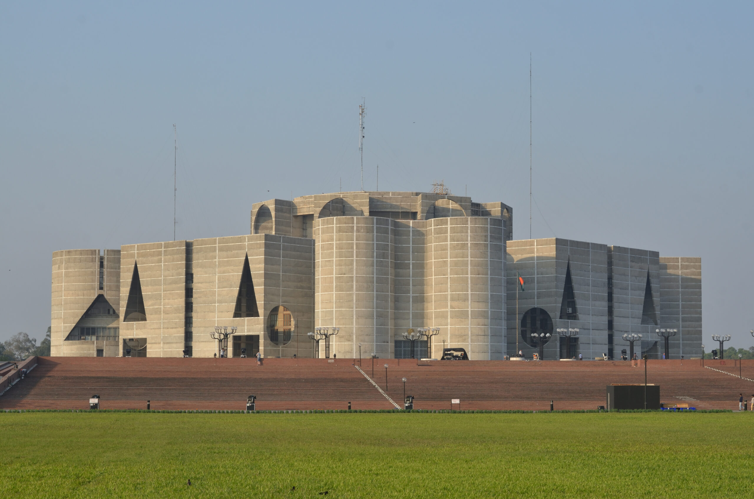 பாராளுமன்றம் கலைப்பு