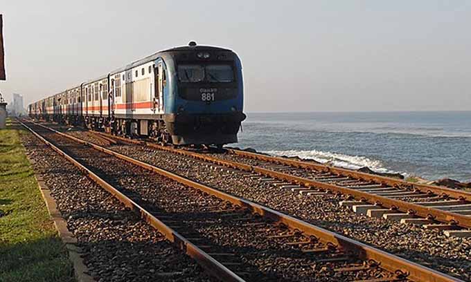 கரையோர ரயில் போக்குவரத்து தாமதம்